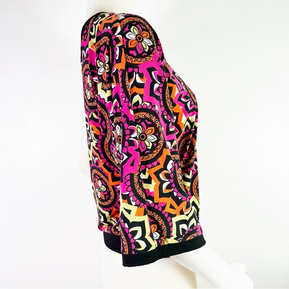 Cold shoulder, asymmetrical brightly colored, sexy, flowy top. Women’s size s - Picture 6 of 6